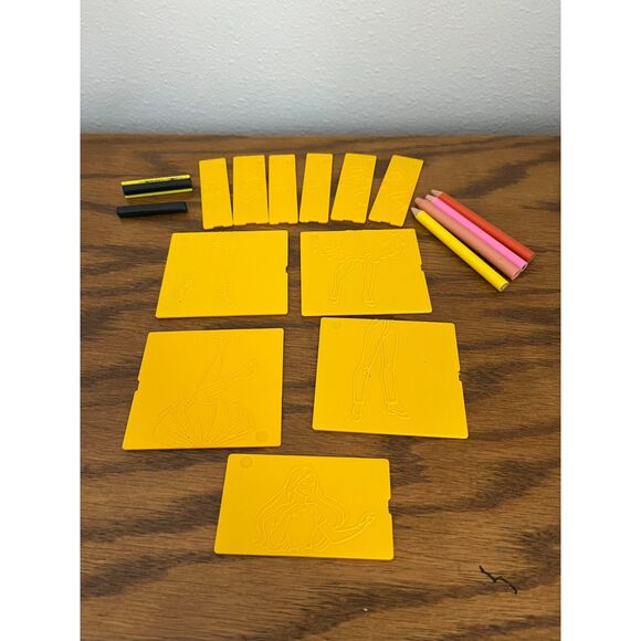 Vtg - Lanard Toys - Fashion Designer Traveler Drawing Set - 1992 - Picture 3 of 7